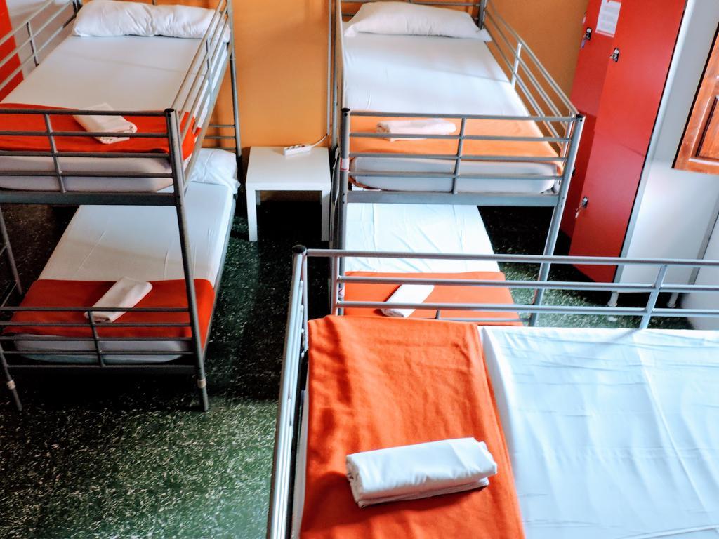 Feetup Home Backpackers Valencia Paturi Hostel foto