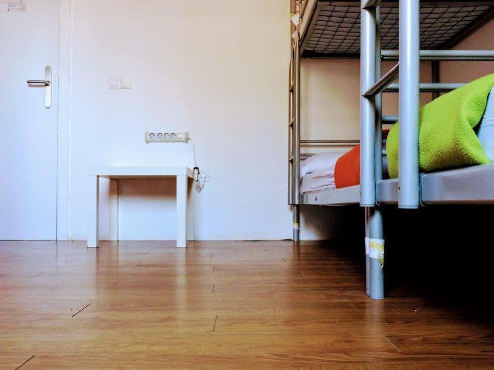 Feetup Home Backpackers Valencia Exterior foto