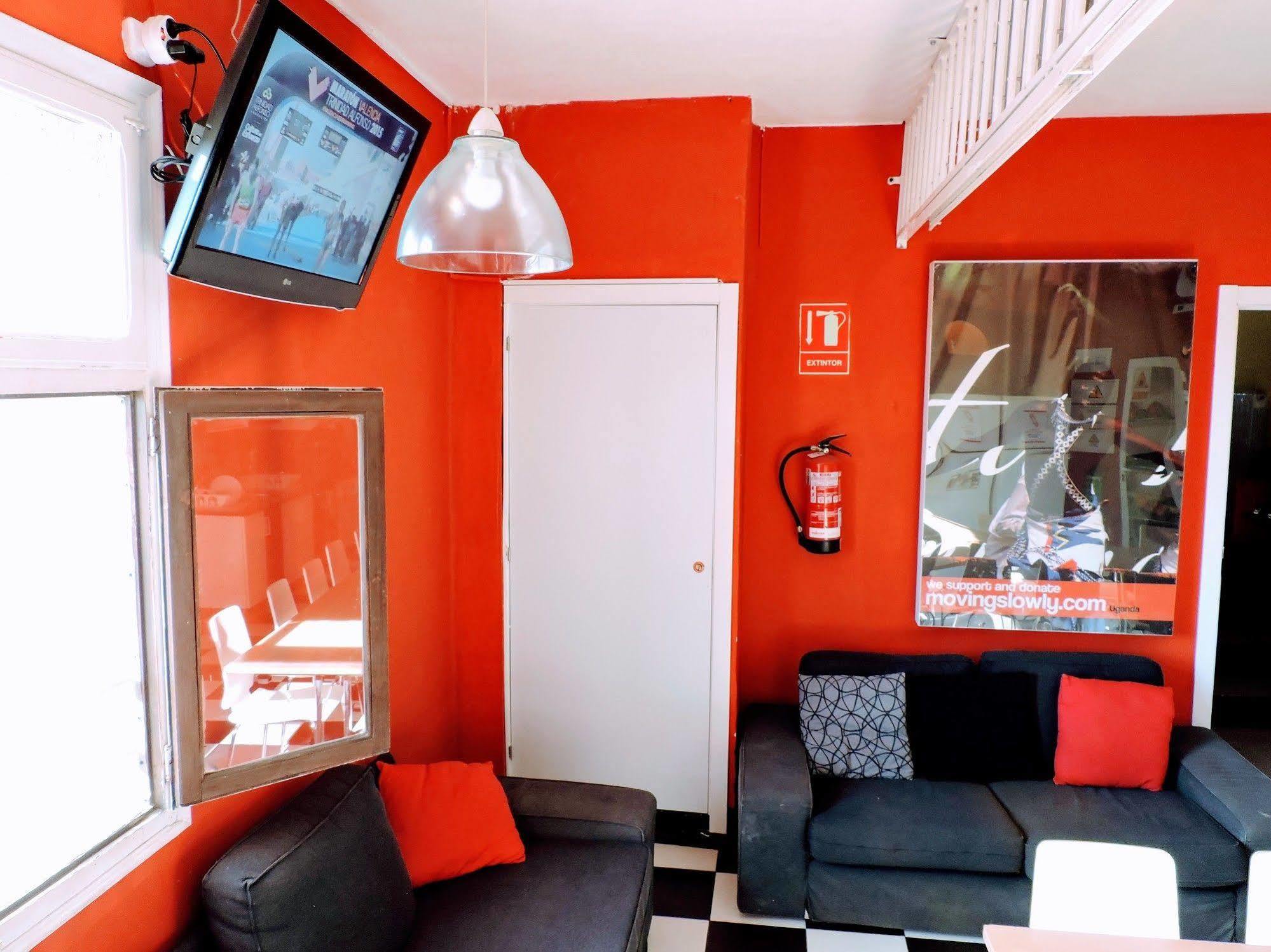 Feetup Home Backpackers Valencia Exterior foto