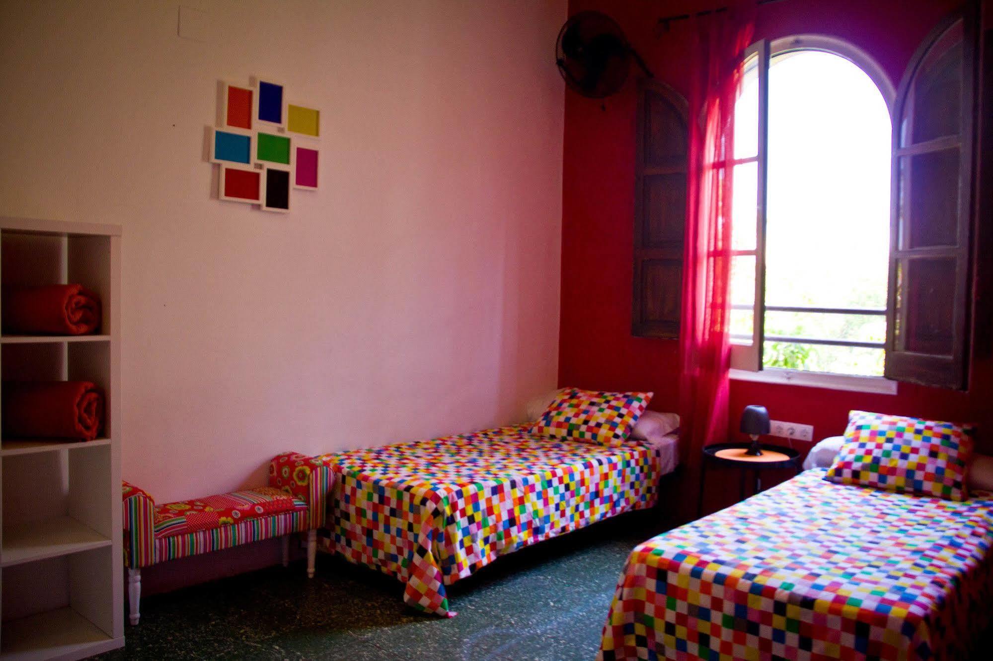 Feetup Home Backpackers Valencia Exterior foto